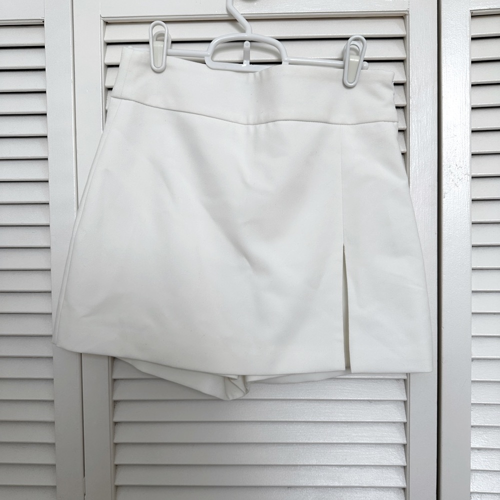 Zara White Skort